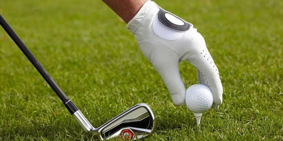 Golf Shoes: Comfort, Grip, and Performance on South African Golf Courses