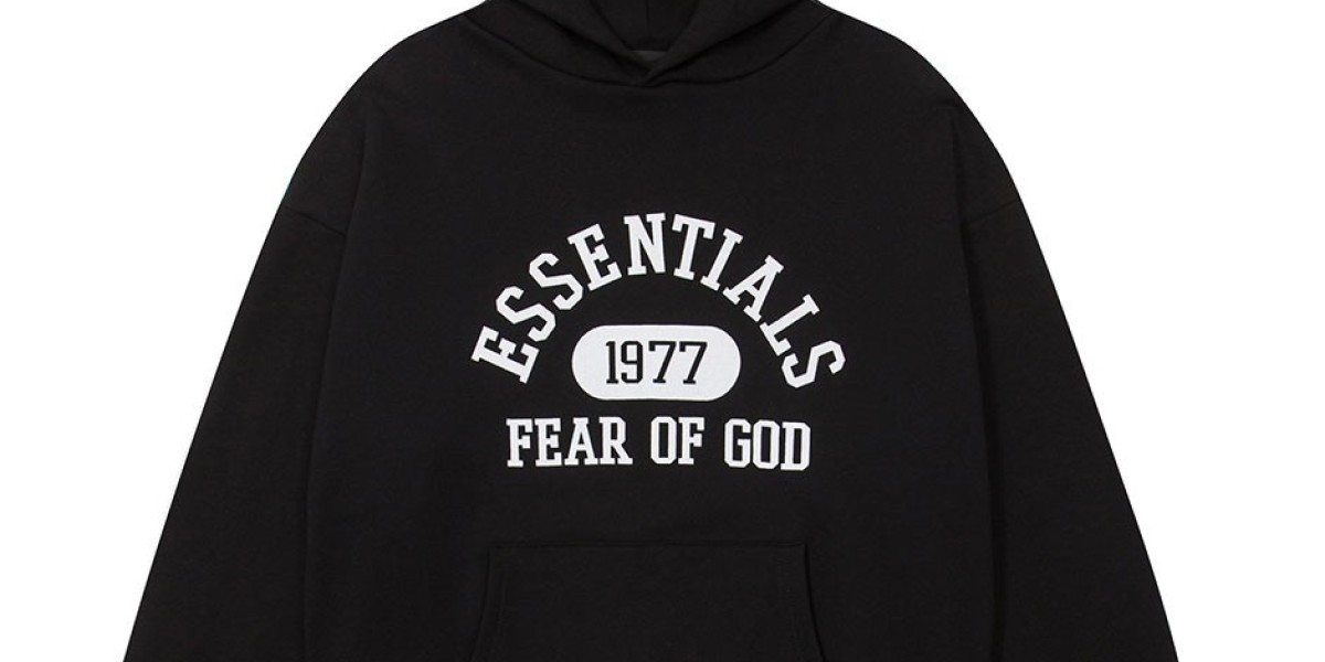 Broken Planet Hoodie: A Streetwear Essential for Everyday Style