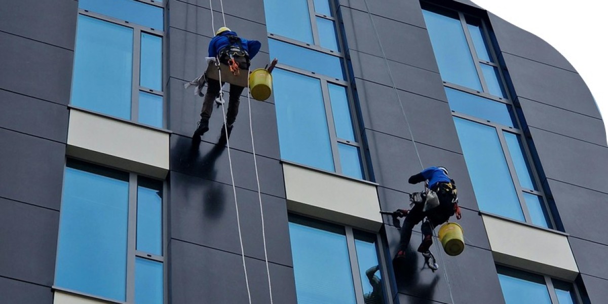Limpieza de edificios en altura México: soluciones profesionales y seguras