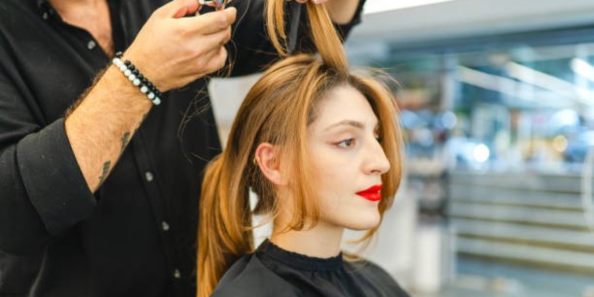 Best Hair Cutting Salon in Noida And Best Bridal Makeup Artist in Noida for Expert Bridal Makeup - Diona Artisan Salon