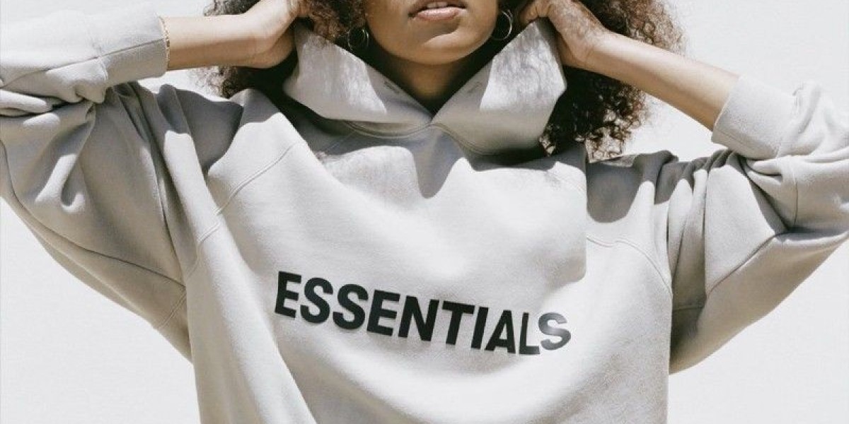 Essentials Hoodie: A Complete Guide to US Streetwear Style