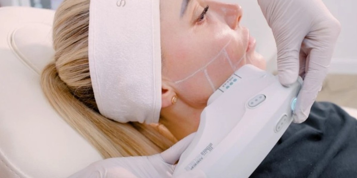 Skinvive Treatment In Manchester: Advanced Hydration for Soft and Glowing Skin